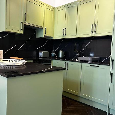 לונדון Earl'S Court Luxe Apartment מראה חיצוני תמונה