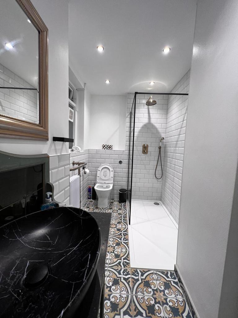 לונדון Earl'S Court Luxe Apartment מראה חיצוני תמונה
